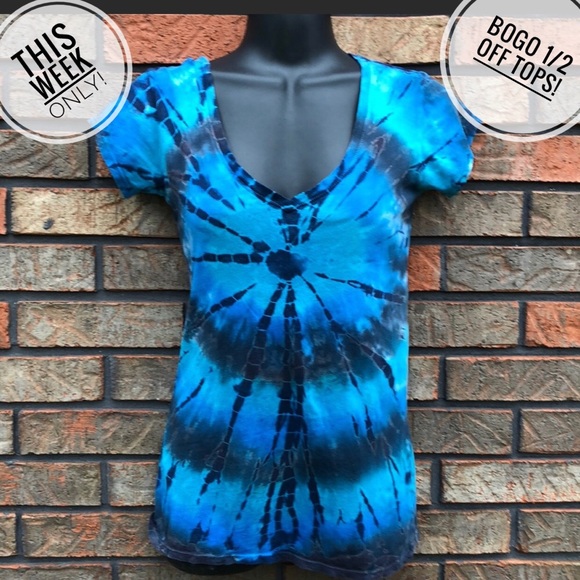 L.O.L. Vintage Tops - Tye Dye T-shirt Small by LOL Vintage V- Neck